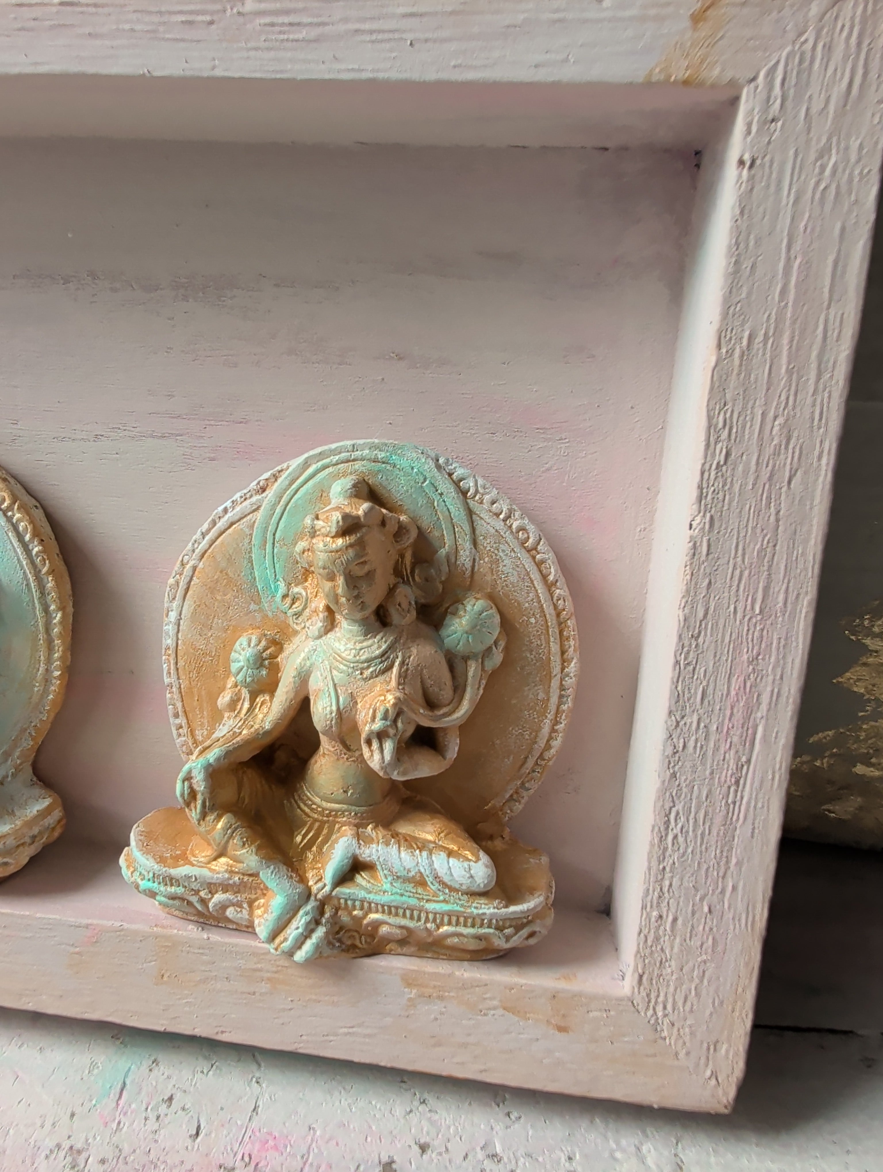 Tara Göttin gold Steinfigur Unikat ANILUAP