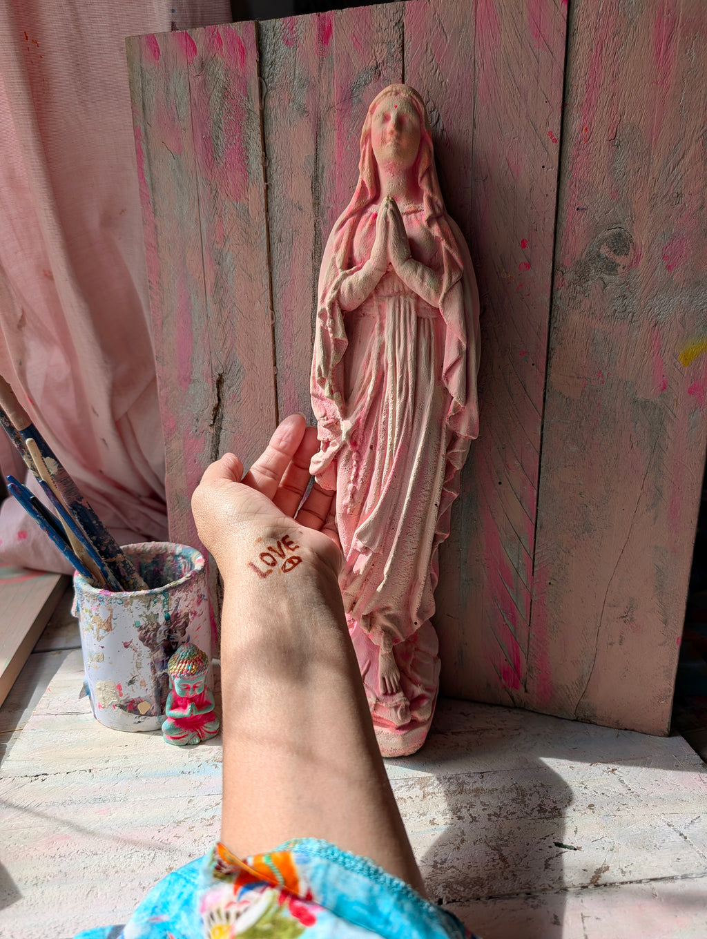 Mutter Maria - Handbemalte Steinfigur - 37 cm