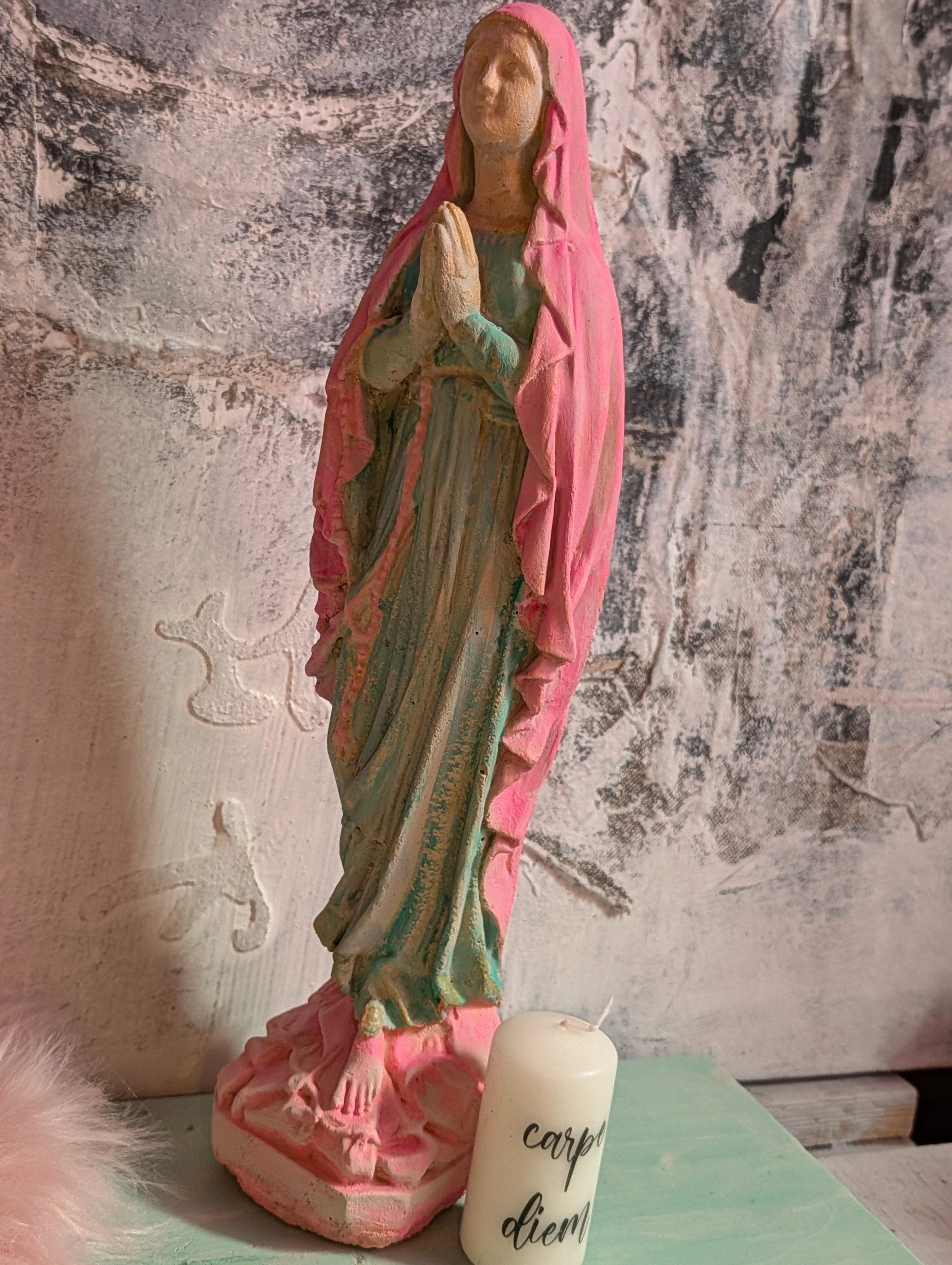 Handbemalte Maria Statue religiöse Kunst