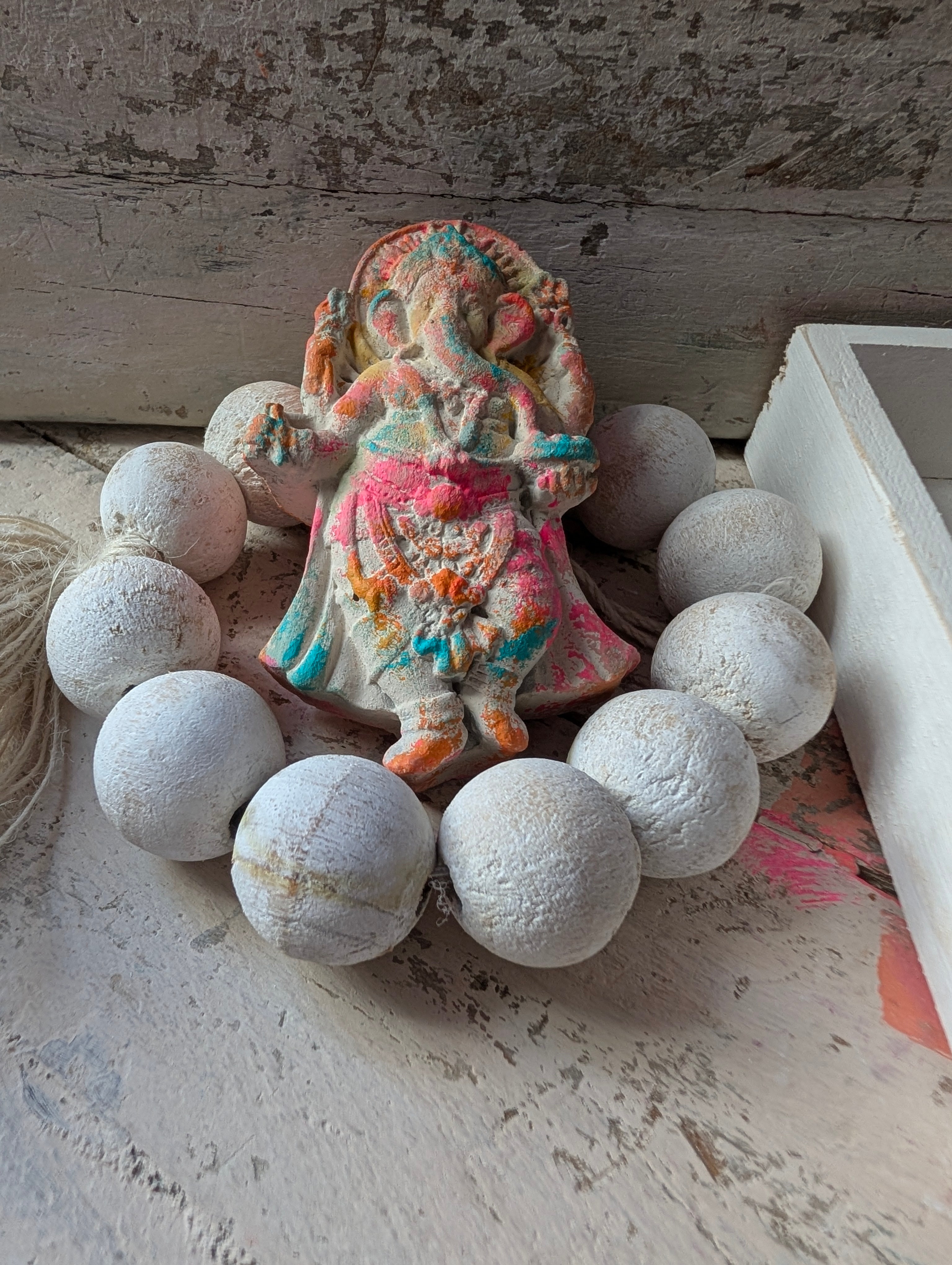 Kleine Ganesha Figur mit Holzkranz für Yoga Meditation ANILUAP