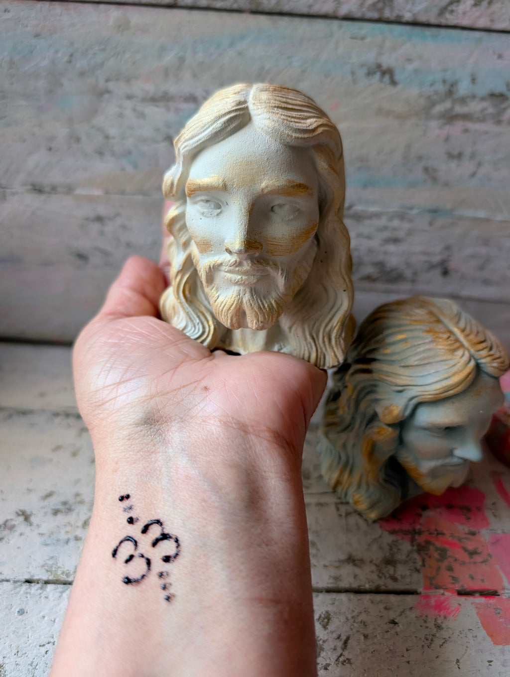 Jesus ALtarfigur aus Steinguss für Hausaltar von ANILUAP