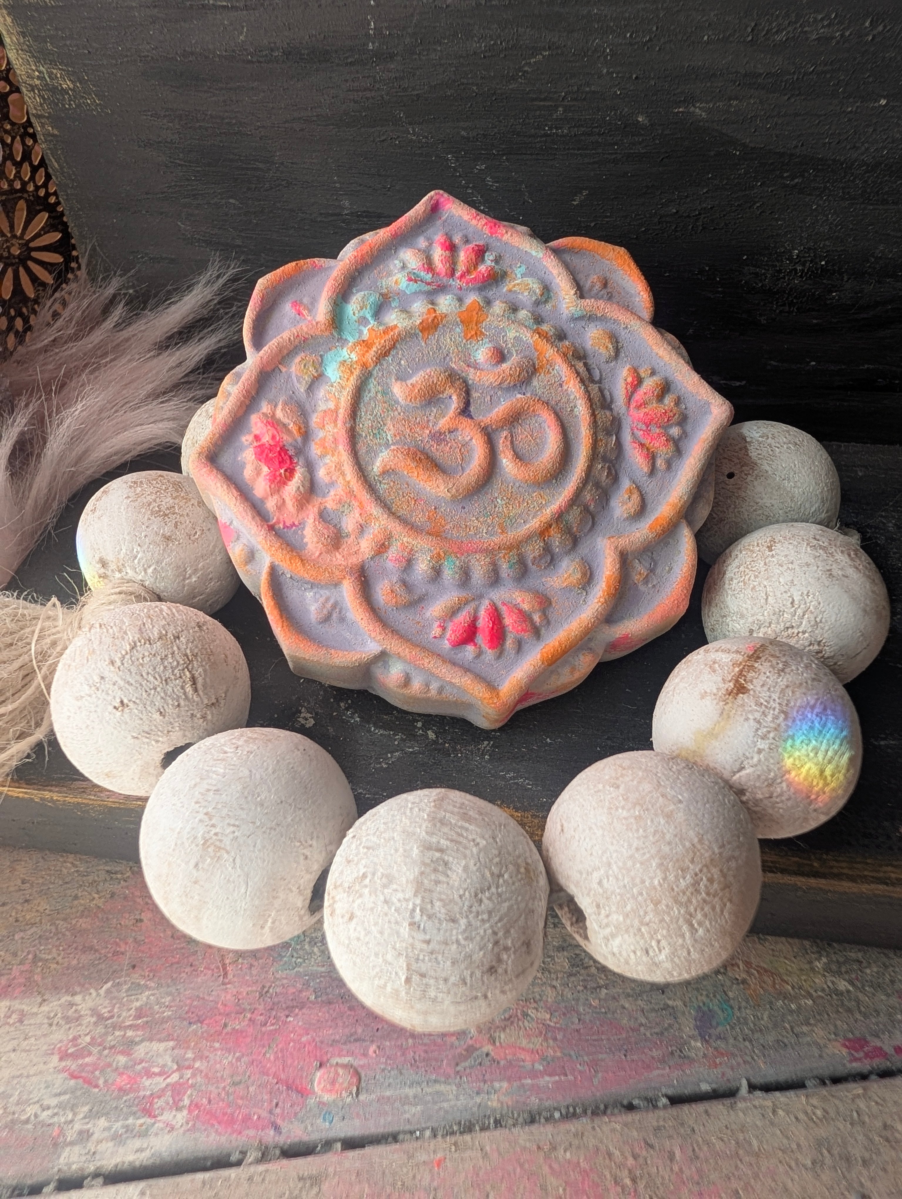 OM Symbolstein mit Holzkranz ANILUAP
