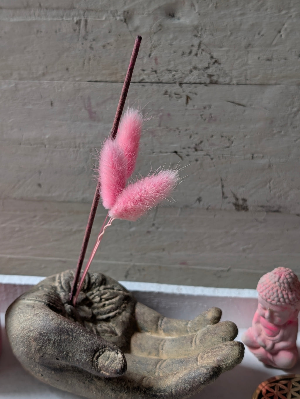 Räucherhand mit Lotusblüte und Trockenblumen Light Pink ANILUAP