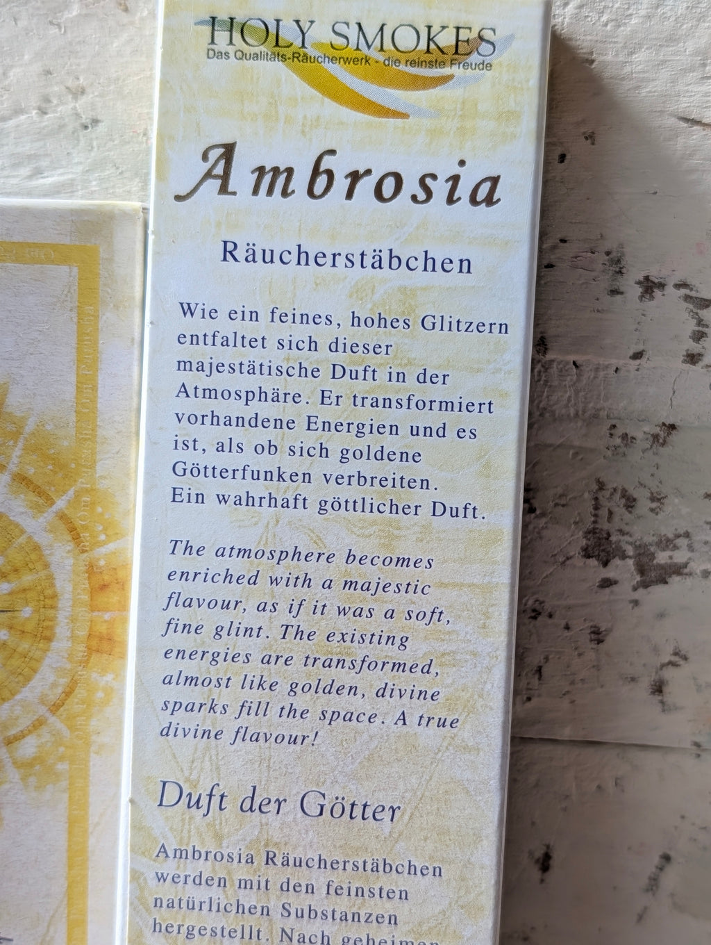Räucherhand I OM YOU – handbemalter Räucherstäbchenhalter mit Lotusblüte